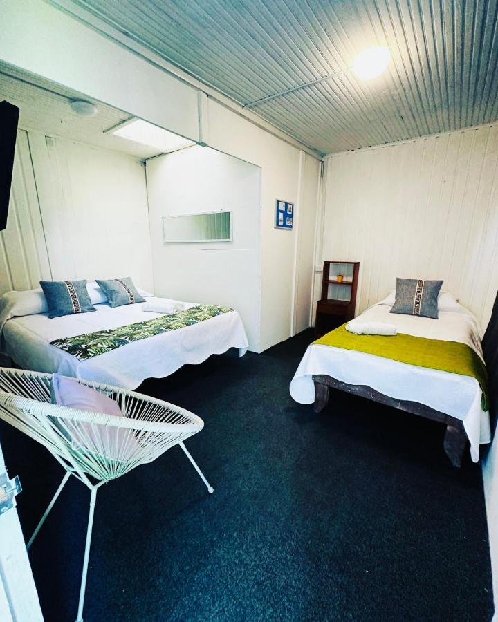 Hostal 3 Norte Сан-Антонио Экстерьер фото